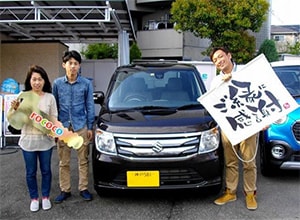 お客様との納車式の写真